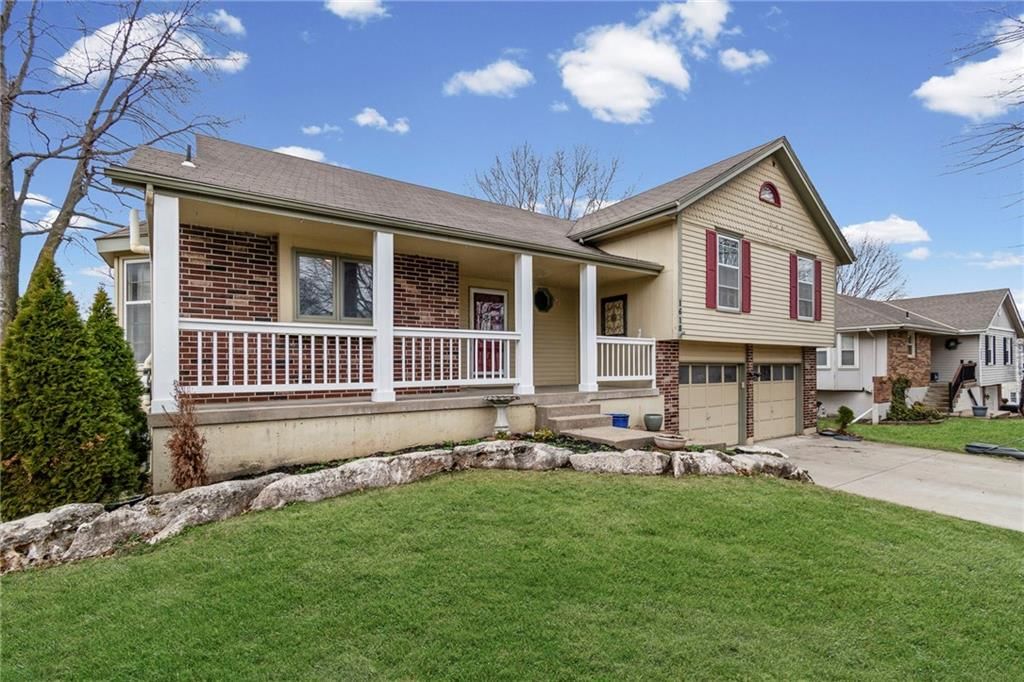 1618 SE Boone Trail — photo 2