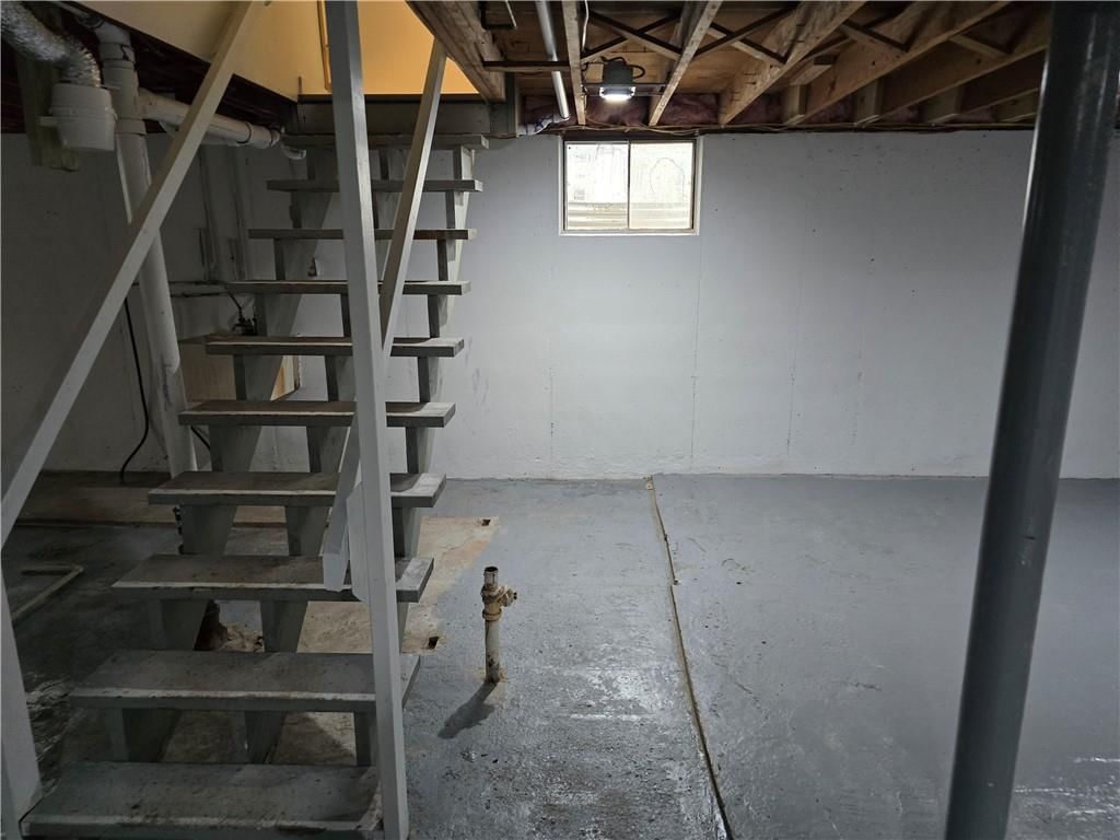 212 W Cambridge Road — photo 21