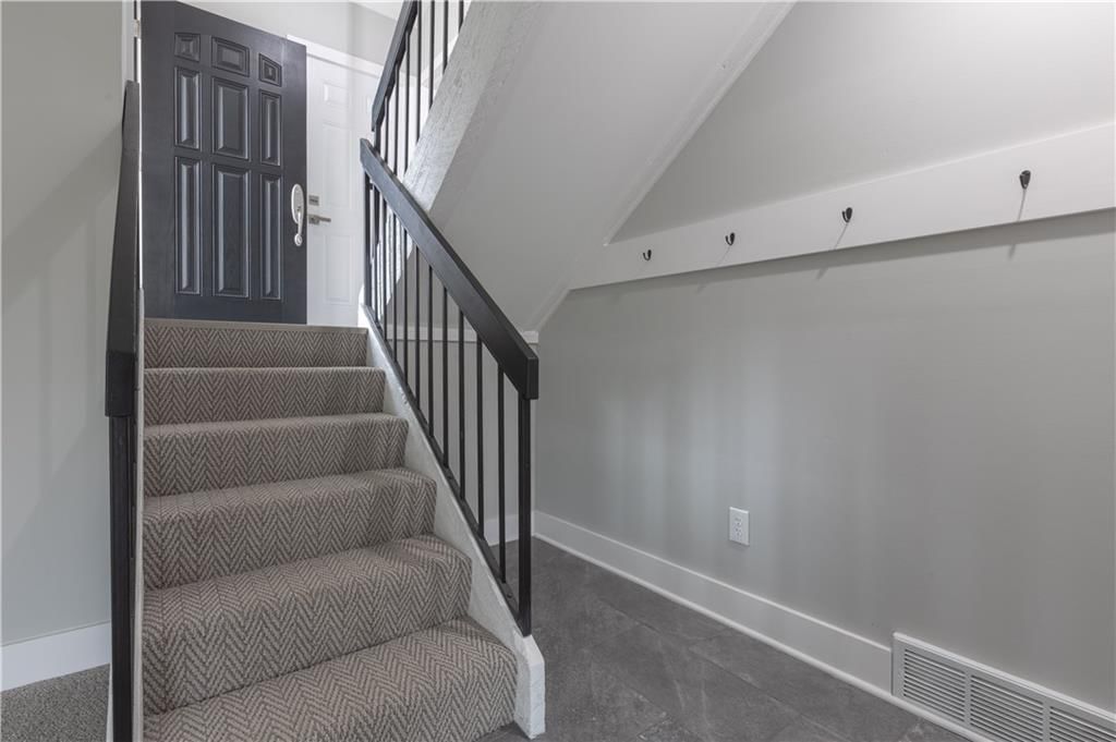10863 Rosehill Road — photo 5