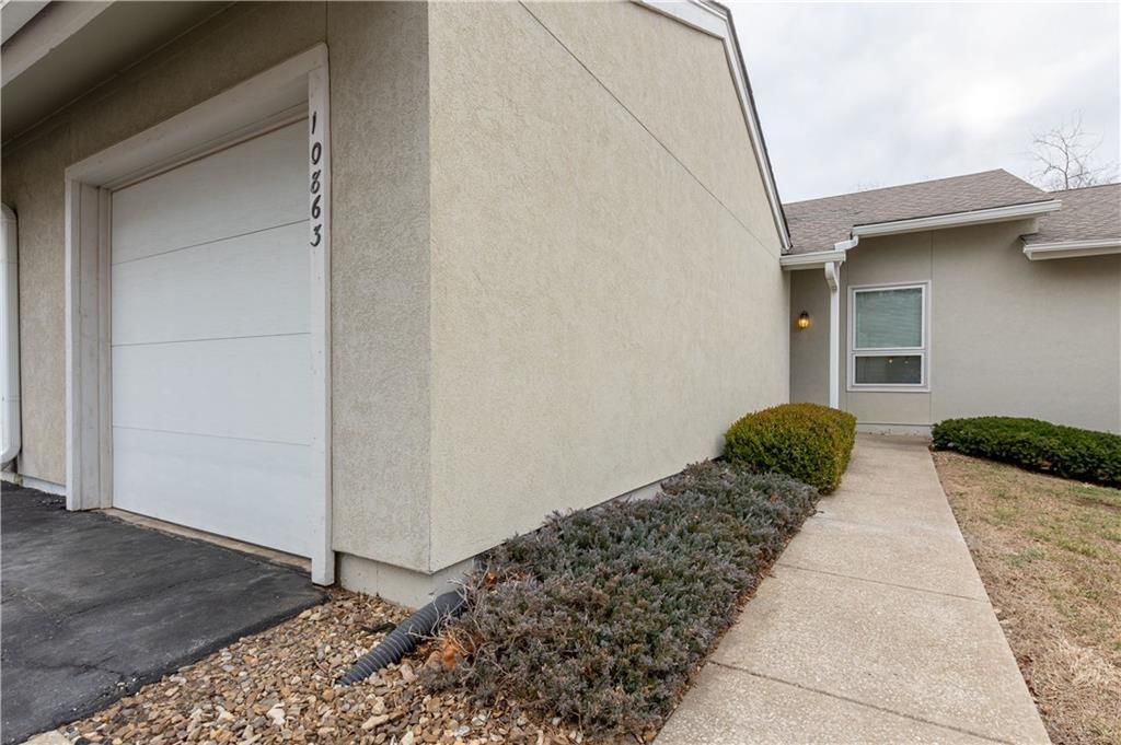 10863 Rosehill Road — photo 18