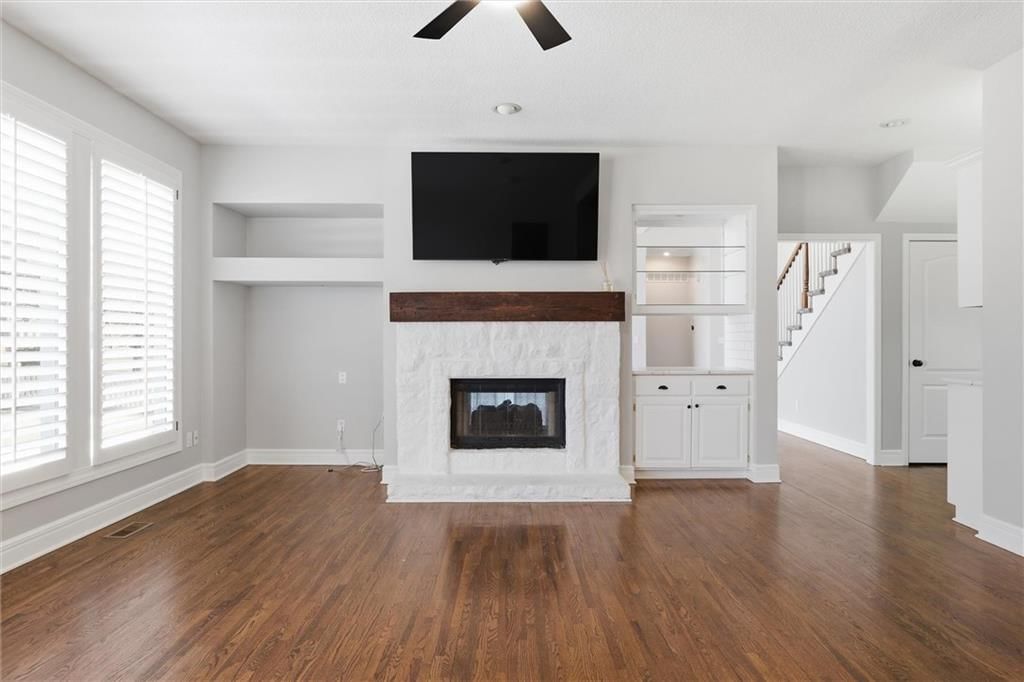 14505 Dearborn Street — photo 8