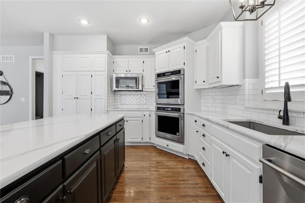14505 Dearborn Street — photo 13
