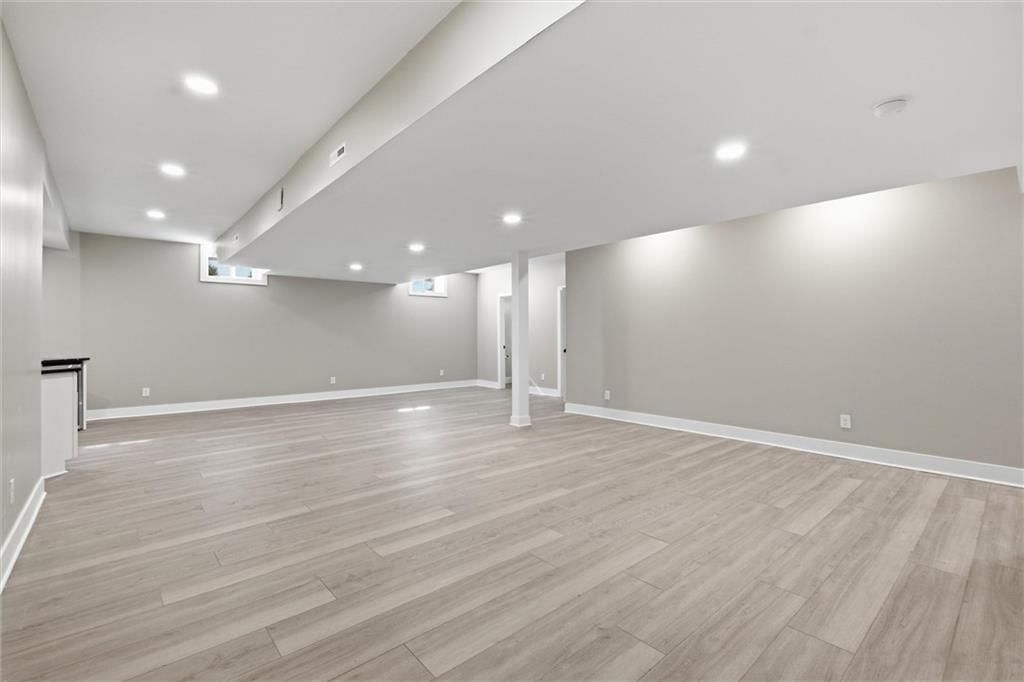 14505 Dearborn Street — photo 34