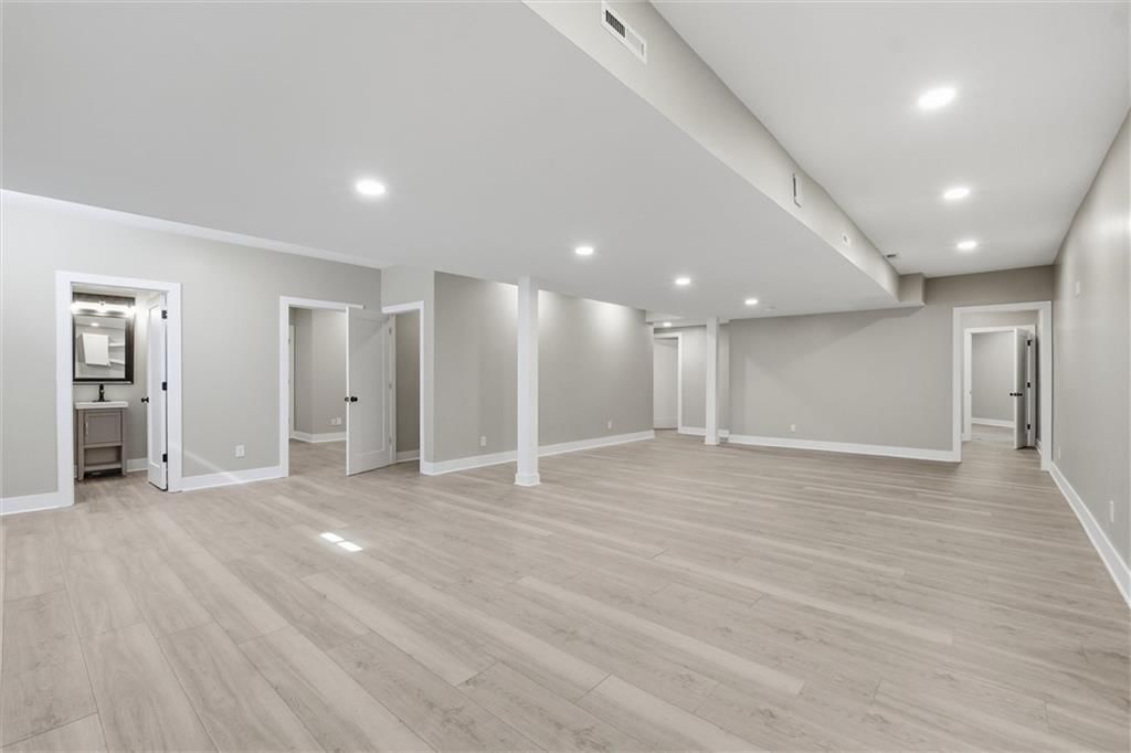 14505 Dearborn Street — photo 36