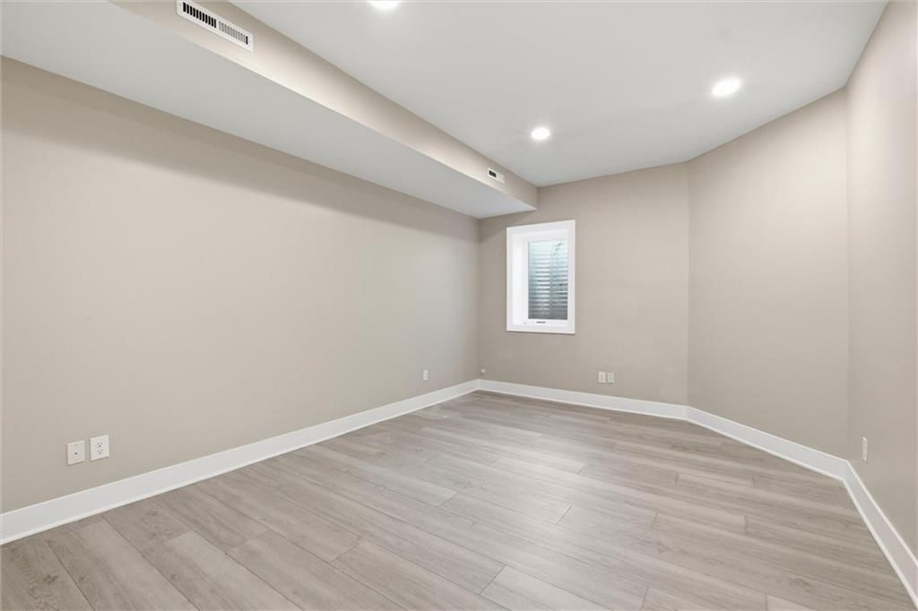 14505 Dearborn Street — photo 37