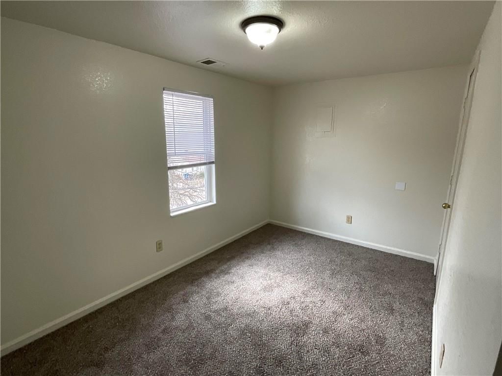 1000 W LINDEN Avenue — photo 11