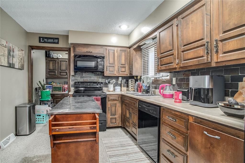 2829 Trenchard Drive — photo 8