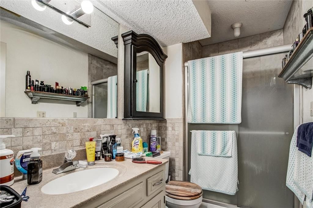 2829 Trenchard Drive — photo 15