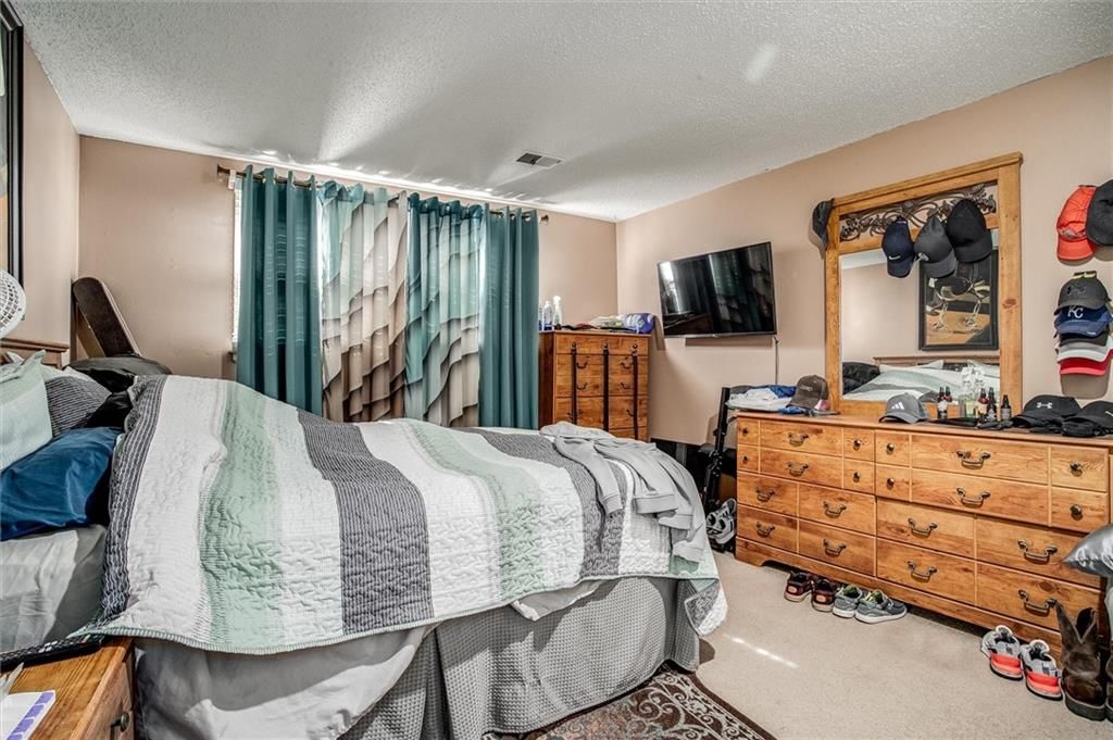 2829 Trenchard Drive — photo 16