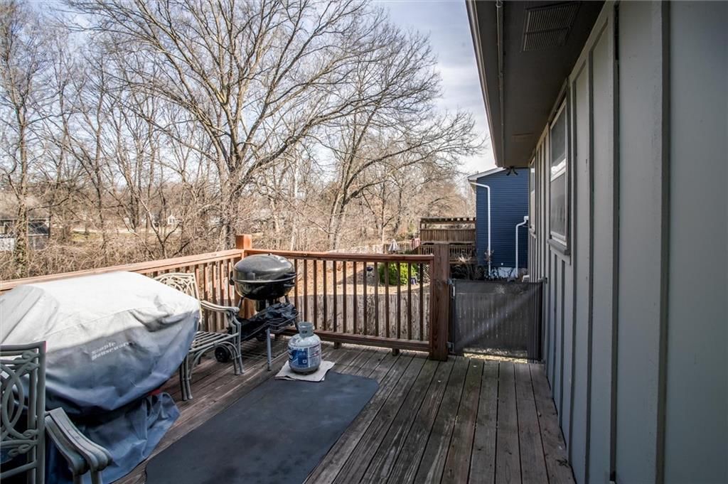 2829 Trenchard Drive — photo 17