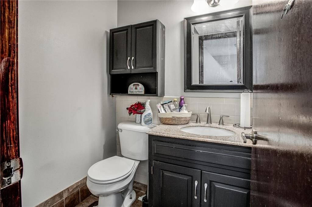 2829 Trenchard Drive — photo 24