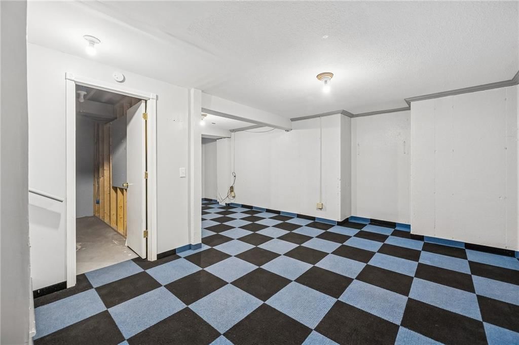 470 TRANT Street — photo 24
