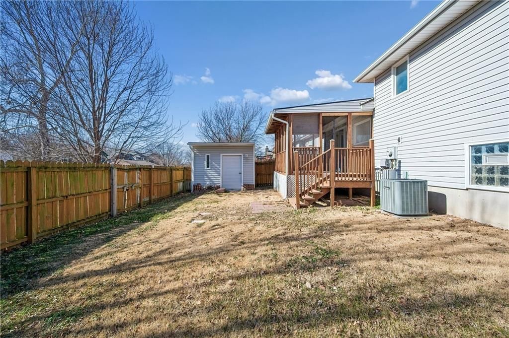 470 TRANT Street — photo 29