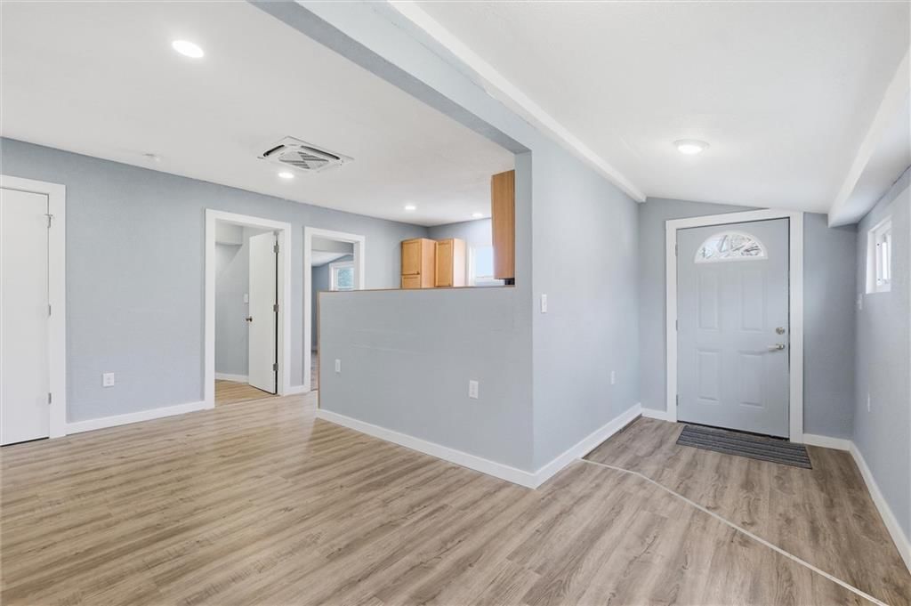 647 NE Grattan Street — photo 5