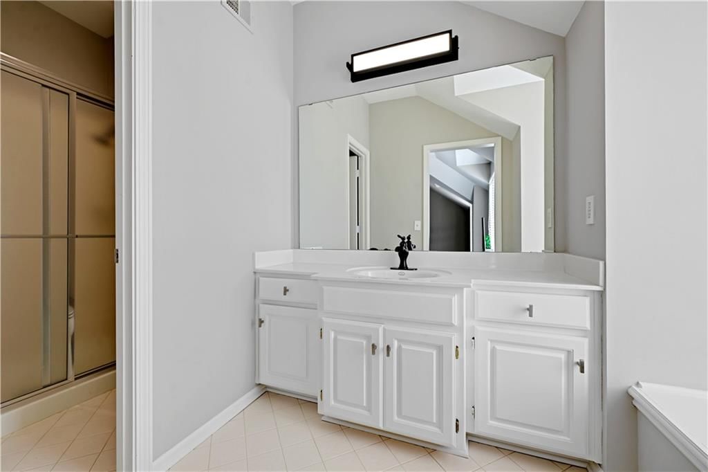 14708 Cedar Street — photo 37