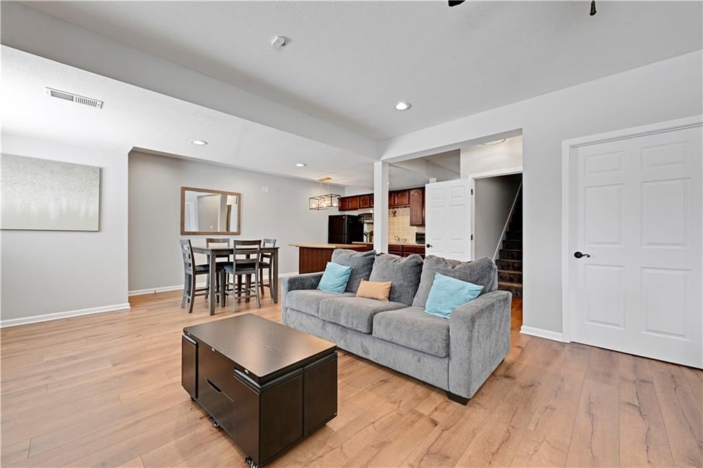 14708 Cedar Street — photo 44