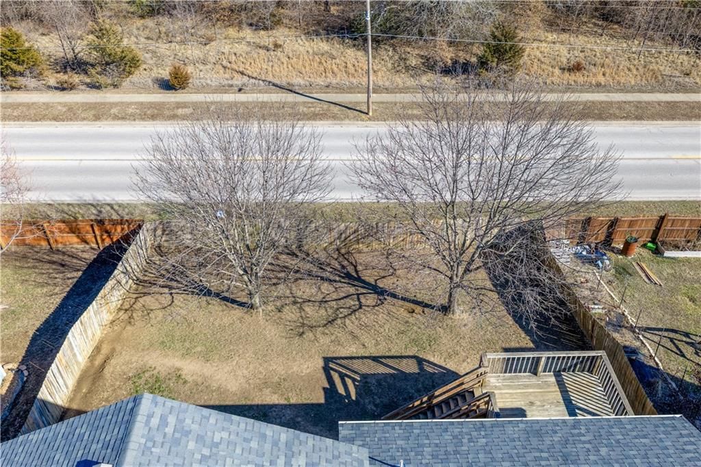 711 Brookside Drive — photo 15