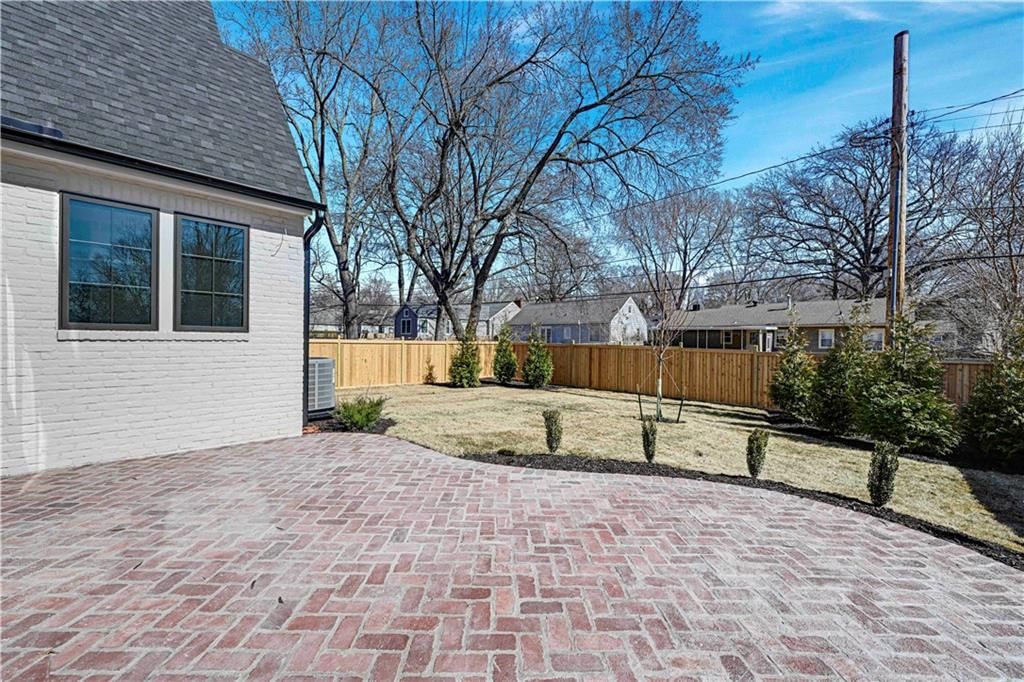 6115 Catalina Street — photo 55