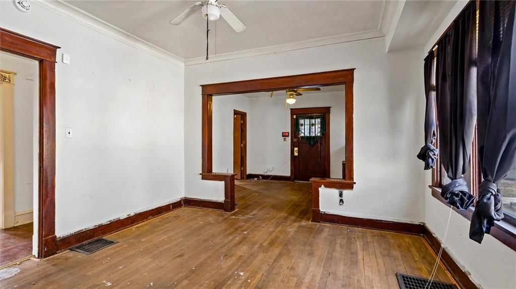 5623 Brooklyn Avenue — photo 11