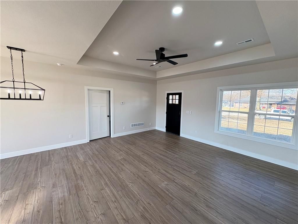 1413 N Thornton Lane — photo 8