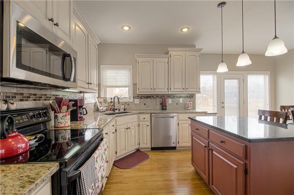 669 N Pine Circle — photo 4