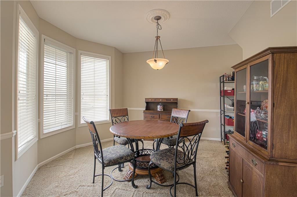 669 N Pine Circle — photo 10