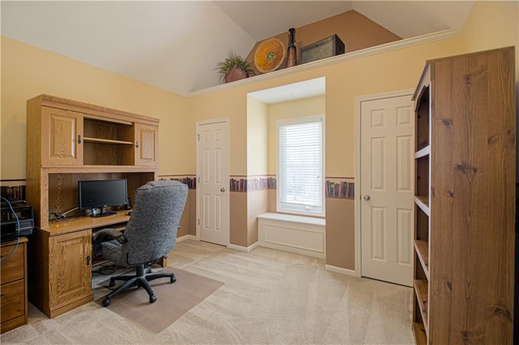 669 N Pine Circle — photo 27