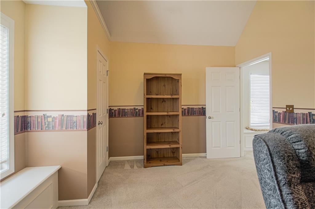 669 N Pine Circle — photo 28