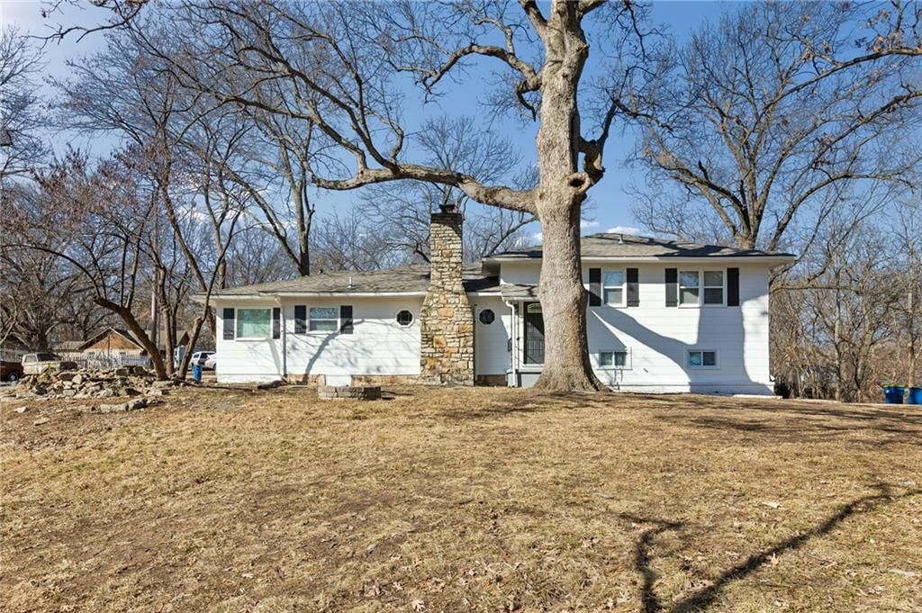 5304 NW Wagon Trail — photo 3