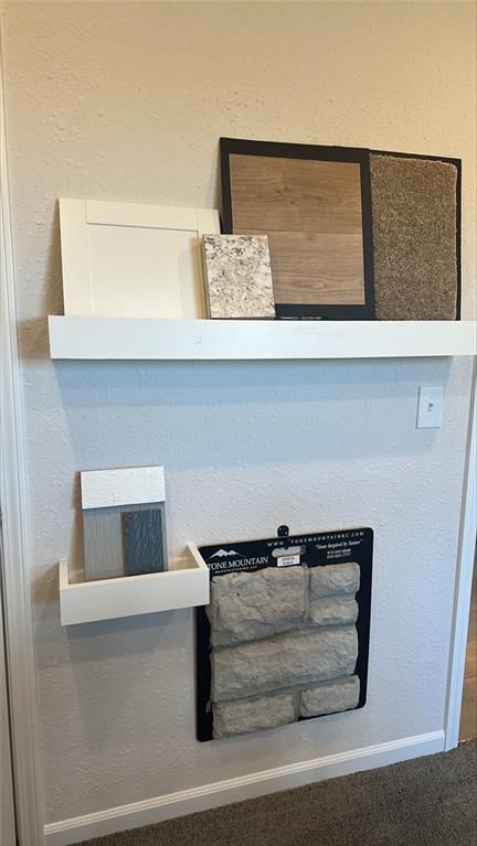 494 Valley View Drive — photo 3