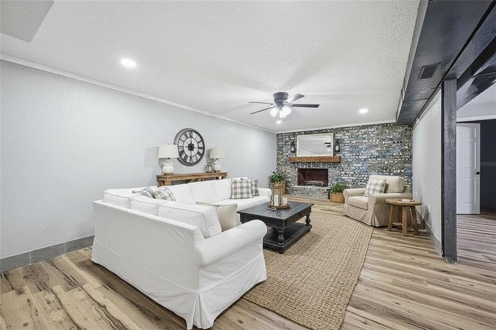 3906 Vera Lane — photo 9