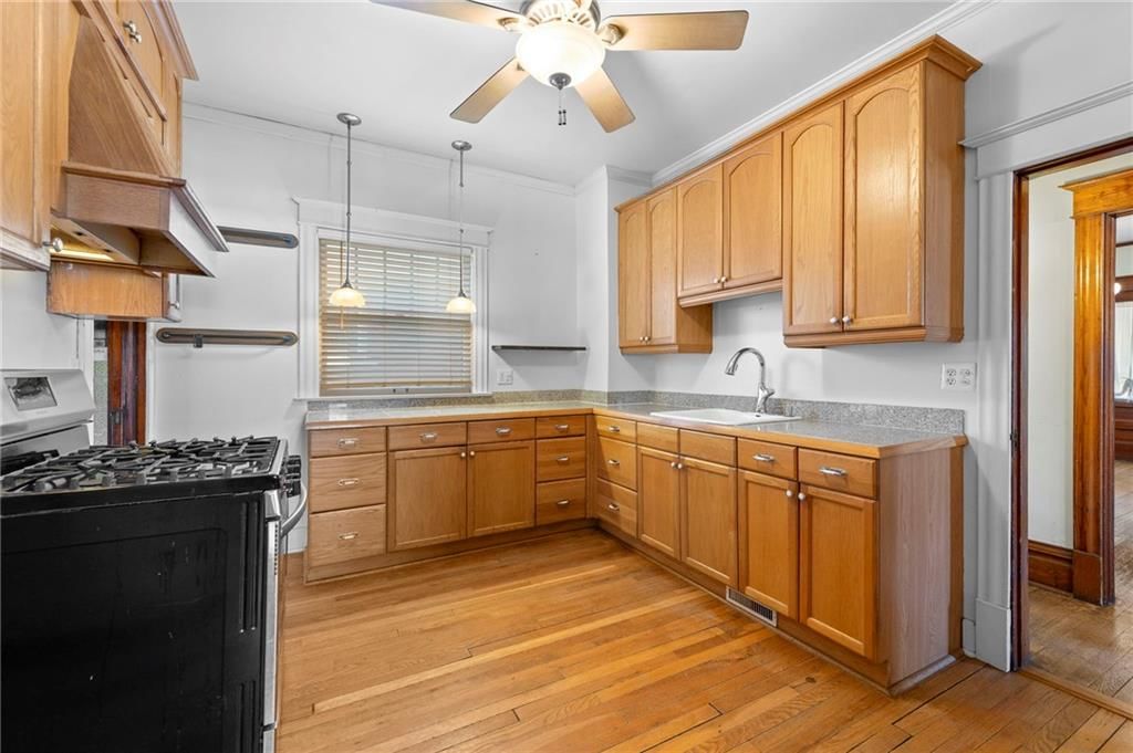 101 Jackson Avenue — photo 11
