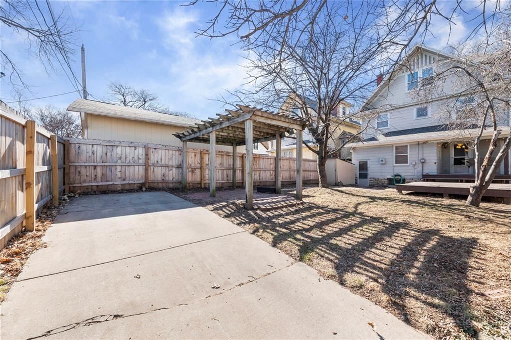 101 Jackson Avenue — photo 32