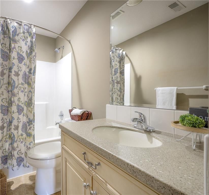 15924 Buena Vista Street — photo 29