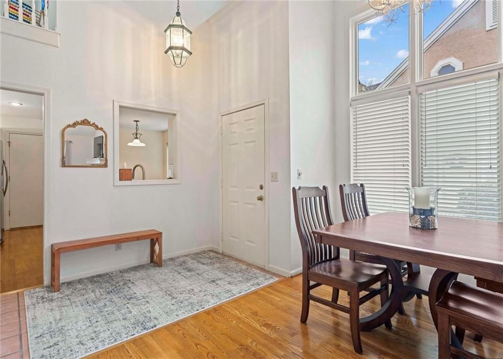 12209 Grant Lane — photo 4