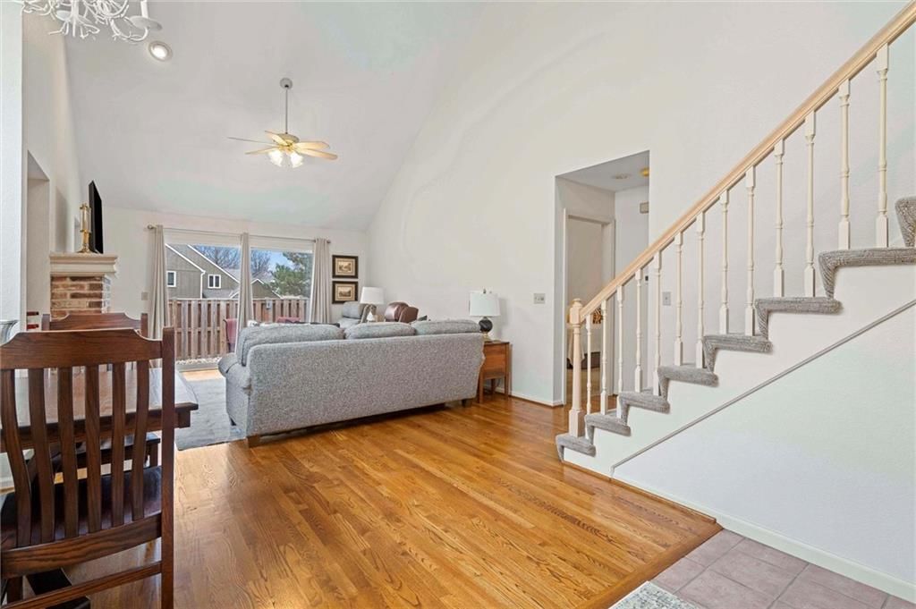 12209 Grant Lane — photo 5