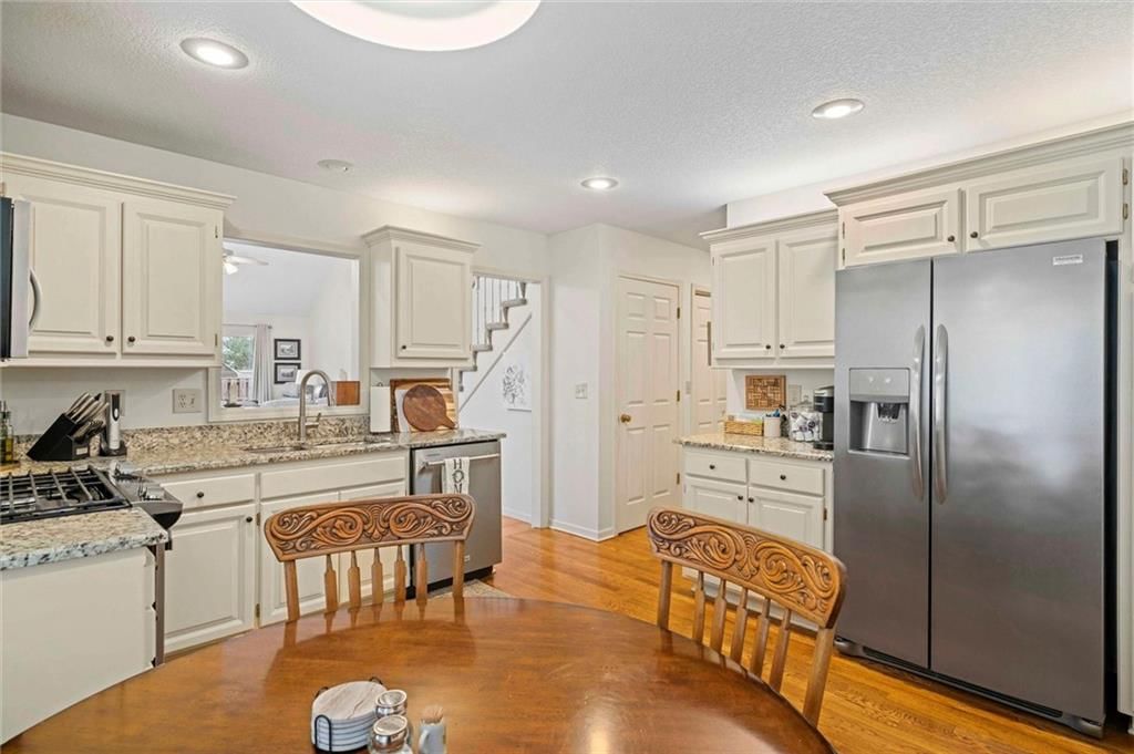 12209 Grant Lane — photo 11