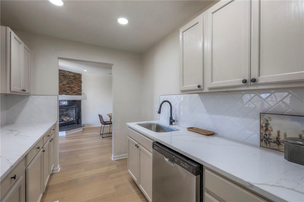 619 N Gallatin Street — photo 13
