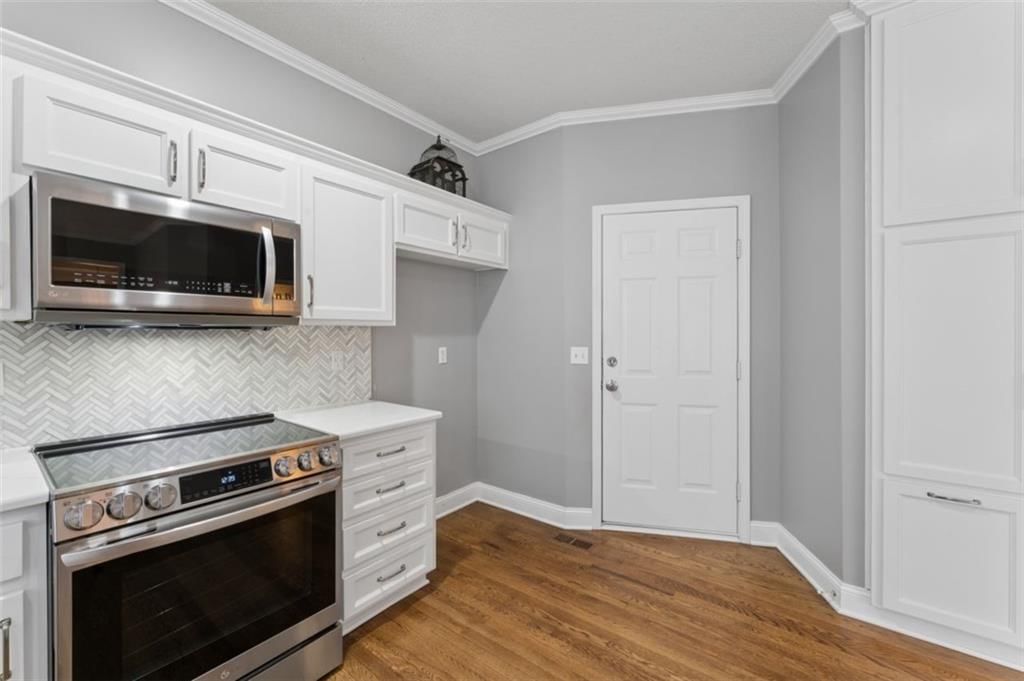 4910 Marion Street — photo 14