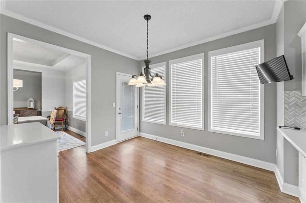 4910 Marion Street — photo 18