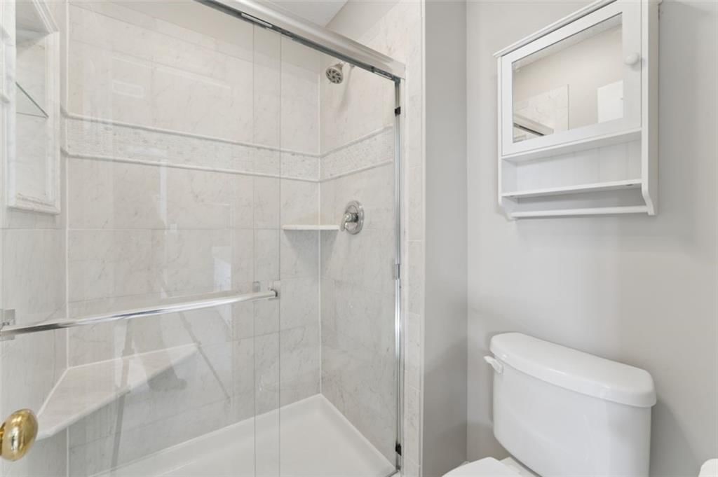 4910 Marion Street — photo 30