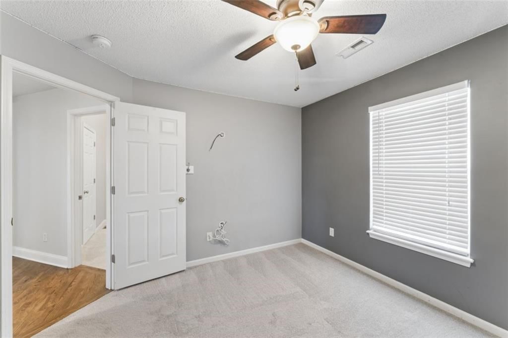 4910 Marion Street — photo 37