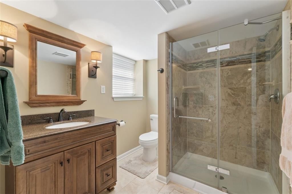 4910 Marion Street — photo 47