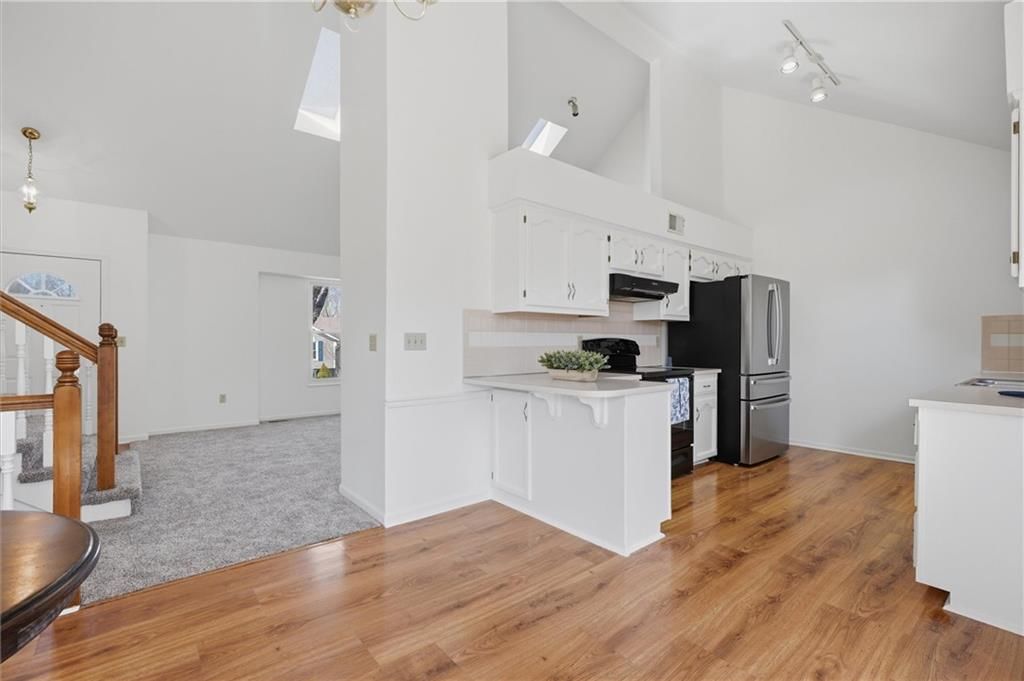 4121 N Campbell Avenue — photo 12