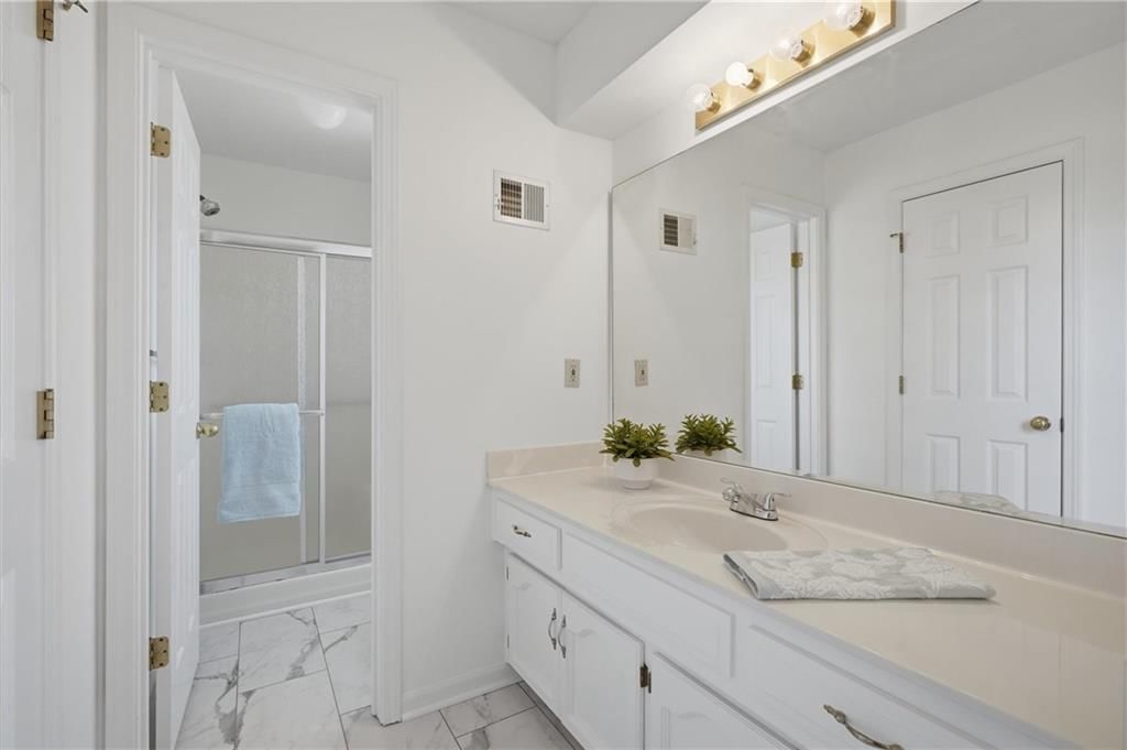 4121 N Campbell Avenue — photo 21