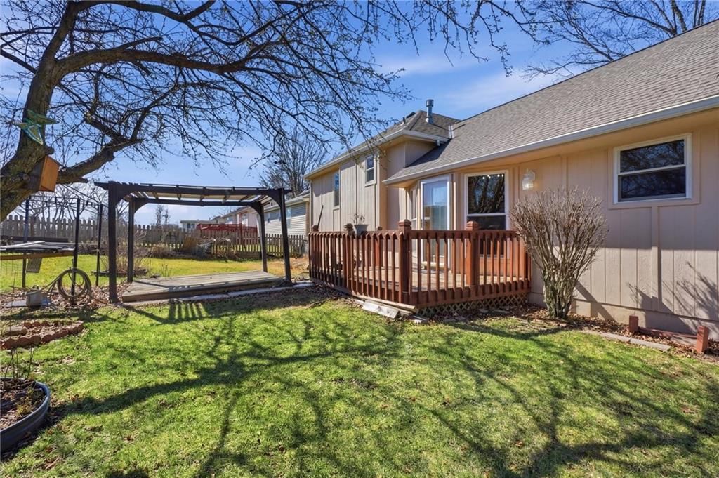 4121 N Campbell Avenue — photo 34