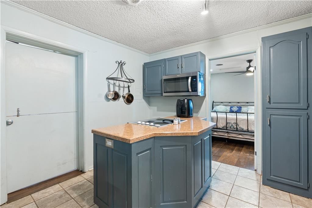 10008 E 60th Terrace — photo 14