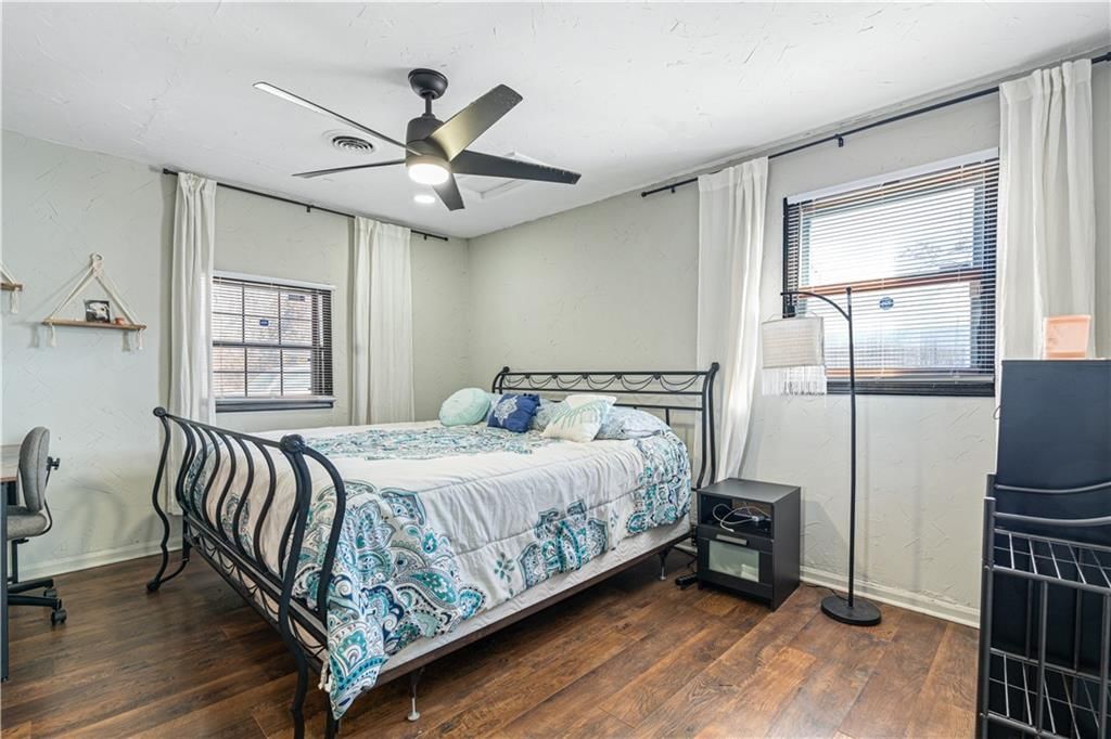 10008 E 60th Terrace — photo 17