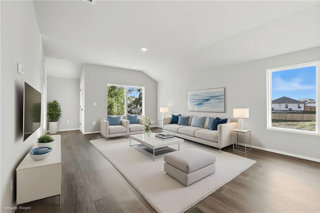 2628 Woodfield Drive — photo 4