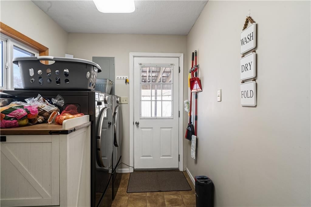 131 Ash Street — photo 14